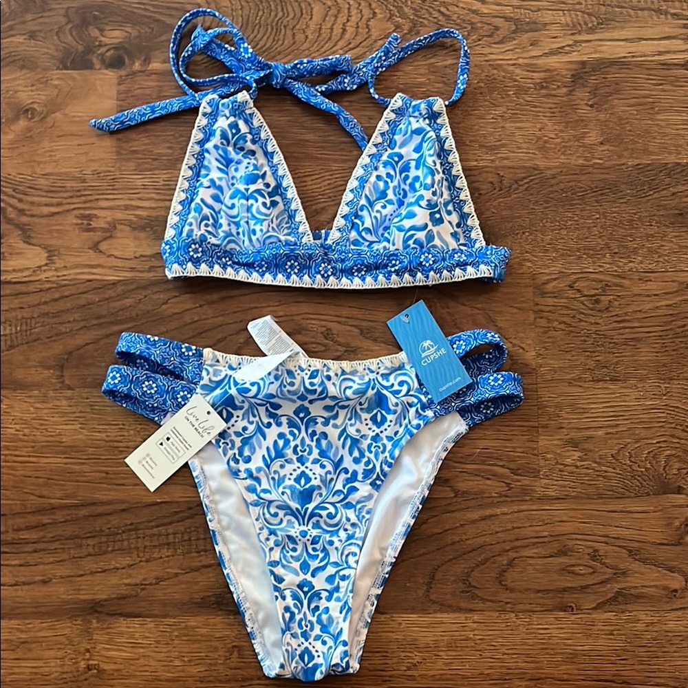 Women Swimwear Set in Blue and White
